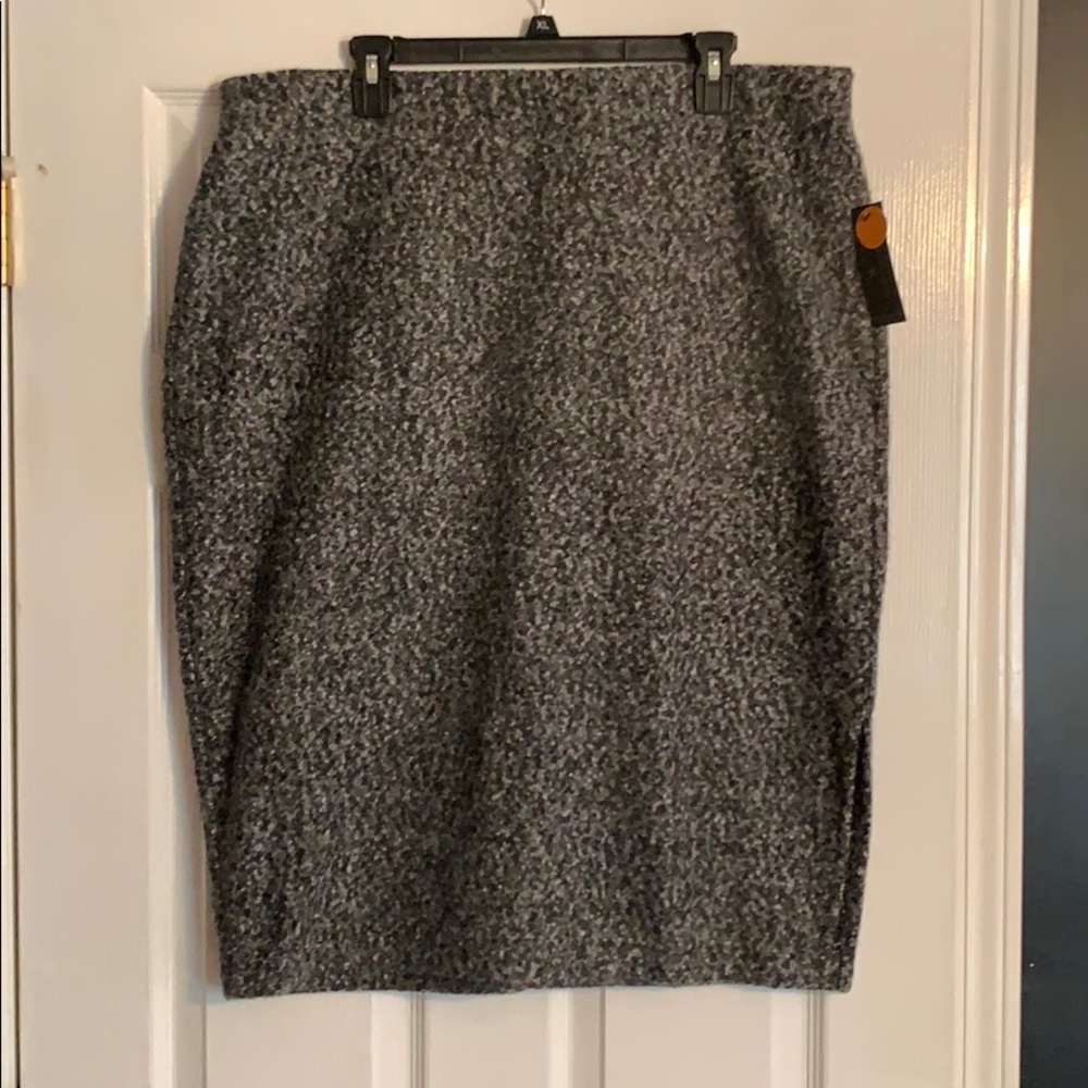 Grey knee length skirt